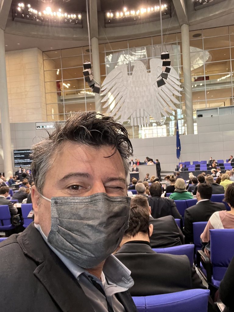 Guten Morgen aus dem Plenum!