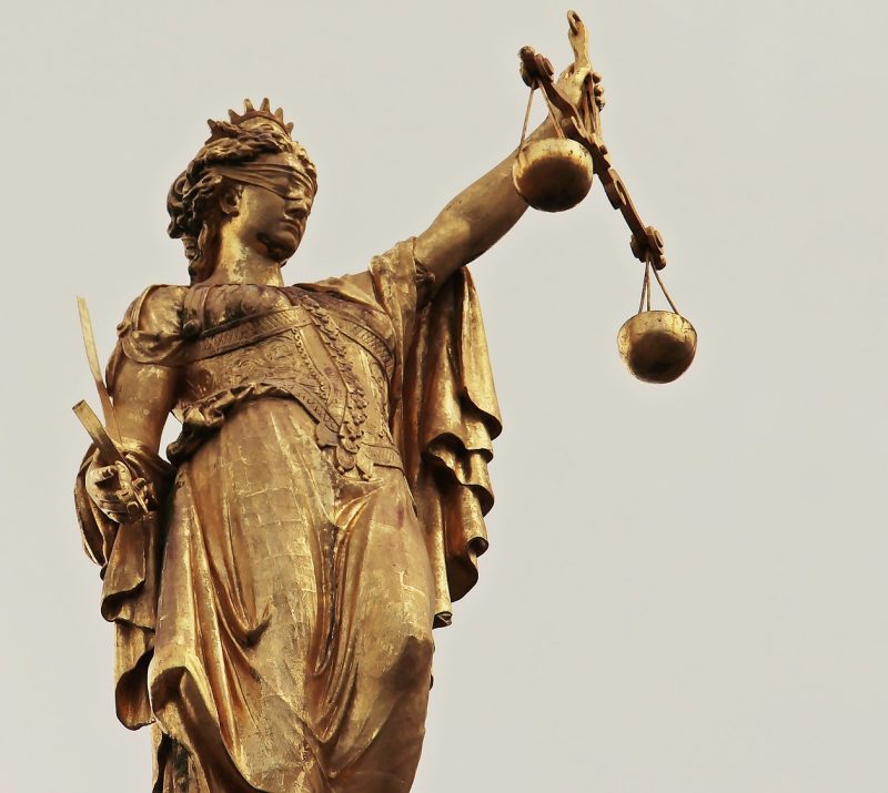 Völkerstrafrecht Und Seine Rechtsprechenden Institutionen Weiter